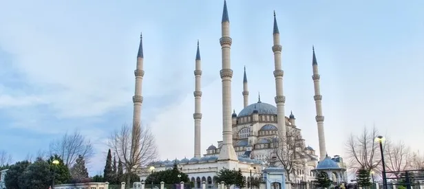 En güzel ve anlamlı Cuma mesajları