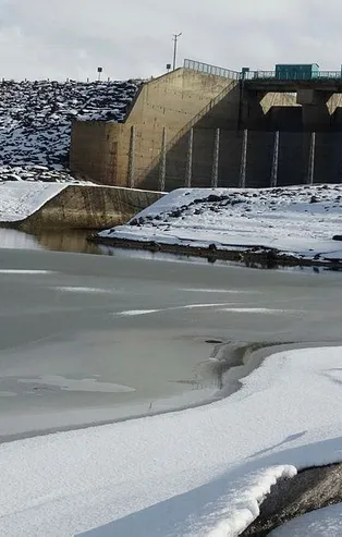 Van'da baraj gölü dondu! Hava sıcaklığı sıfırın altında 20 dereceye kadar düştü