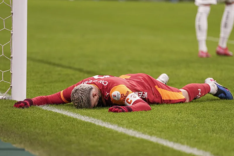 Galatasaray'ı Gaziantep FK maçı sonrası yerden yere vurdular! "Şampiyonluk hayal" - 18