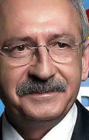 Son dakika: CHP Genel Merkezi'ne giden bir grup "Kemal Kılıçdaroğlu'nu fahri LGBT üyesi ilan ettik" dedi