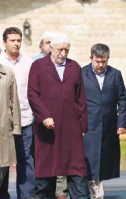 FETÖ'de durdu, kumpasta uçtu