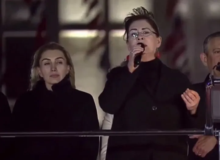 chpden-sarachane-vandalizmi-ozgur-ozel-baskan-erdogana-hakaret-etti-tasimali-mitingde-hem-lgbt-hem-de-dhkp-c-i-1773914029733.jpg CHP'den Saraçhane vandalizmi! Özgür Özel Başkan Erdoğan'a hakaret etti | Taşımalı mitingde hem LGBT hem de "DHKP-C" izleri-5