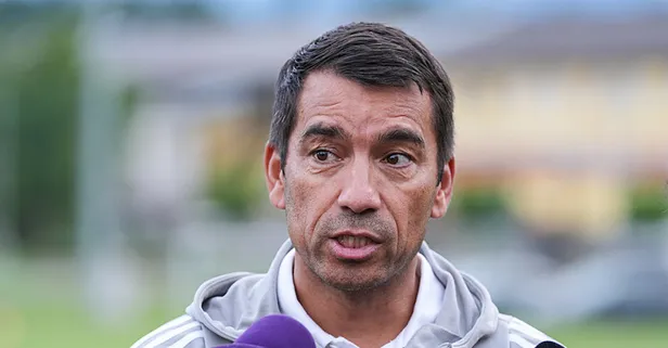 Giovanni van Bronckhorst'tan 17'lik Mustafa Erhan Hekimoğlu'na övgü