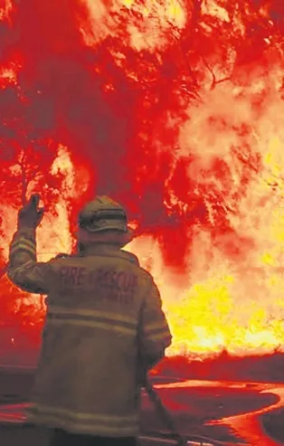 Avustralya’daki yangınlarla ilgili şok açıklama: “En kötüsü henüz gelmedi”
