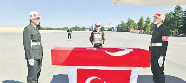 Kahramanlar uğurlandı