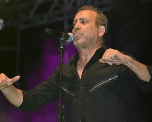 Şarkıcı Haluk Levent PKKyı lanetleyip HDP mağduru annelere destek verdiği için linç edildi!