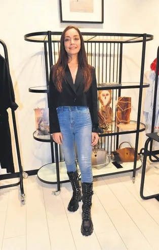 Kuruluş Osman'ın oyuncusu Zeynep Tuğçe Bayat, dublör kullanmıyor