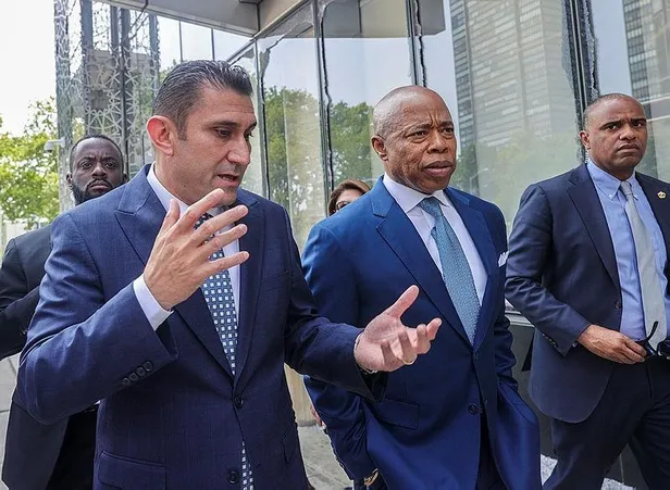 ABD'deki Türkevi'ne terör destekçilerinden saldırı! Türkiye'den ABD'ye çağrı: "Faili bulun"-12