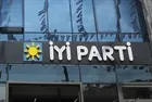 GİK'in yerel seçimlerde CHP ile ittifak yapılmayacağı kararı sonrası İYİ Parti'de istifa furyası! Antalya İl Başkanı Ahmet Aydın ve İstanbul Medya Başkanı Aslı Duru istifa etti