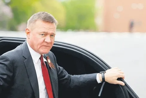 Putin görevden aldı intihar etti