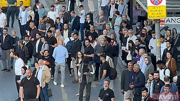 Kare kare kaos! İBB'den ödeme alamayan Özel Halk Otobüsleri kontak kapattı İstanbullu perişan oldu - 17