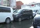 Yüzlerce lüks araç otoparklara çekildi