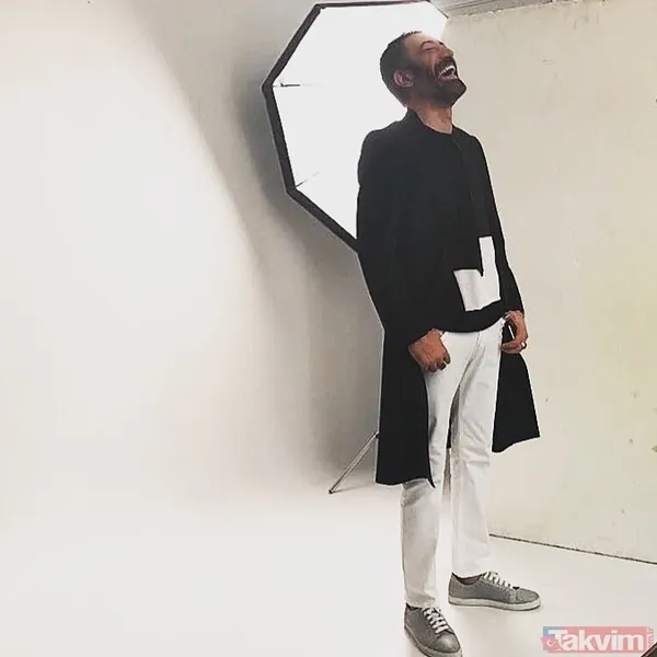 50 yaşındaki Hakan Altun sahnede kendi düğününü yaptı! Sibel Can’ın partnerinden seyircisine sürpriz! Evlilik açıklamasının ardından... - 9