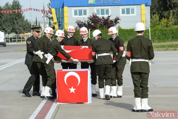 Türkiye şehitlerini uğurluyor! - 15