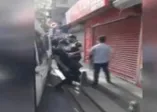 Minibüsün içinden otobüs dolusu kadar insan çıktı! Sosyal mesafe kuralı katlettiler