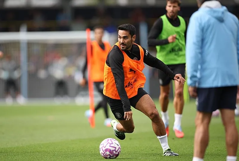 İlkay Gündoğan Okan Buruk’u bekliyor!