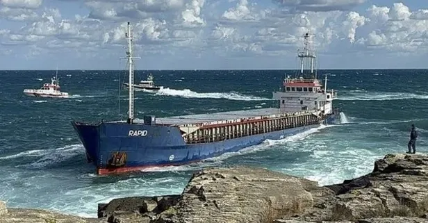 Kandıra'da kargo gemisi karaya oturdu! Geminin mürettebatı helikopterle kurtarıldı