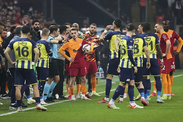 aslantepenin-hakimi-fenerbahce-galatasaraya-karsi-kaybetmiyor-1637588006299.jpg Aslantepe'nin hakimi Fenerbahçe! Galatasaray'a karşı kaybetmiyor-2
