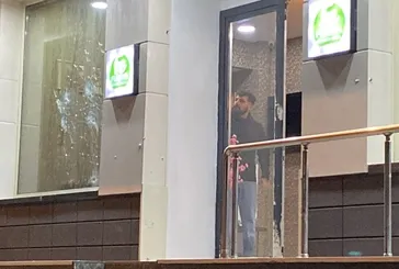 Küçükçekmece'de bir otele uzun namlulu silahlarla saldırı! Kurşunlar yolcu dolu metrobüse isabet etti!