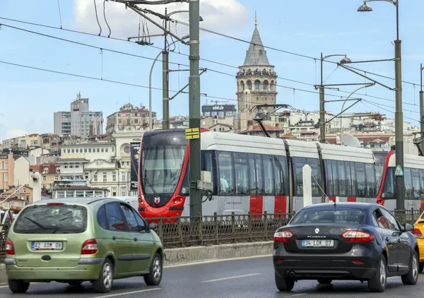 ibb-baskani-ekrem-imamogluna-ogrencilerin-tepkisi-suruyor-ibb-yonetimi-bizi-hayallerimizden-uzaklastiriyor-1652942128772.jpg İBB Başkanı Ekrem İmamoğlu'na öğrencilerin tepkisi sürüyor: İBB yönetimi bizi hayallerimizden uzaklaştırıyor-2