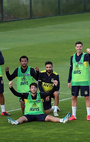 Fenerbahçe'den Miha Zajc'a mesaj: Kulüp bul, zararına satışa da razıyız