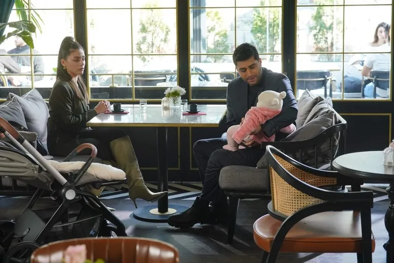 kizilcik-serbetinde-alevin-yerine-gececek-1-isim-diziden-ayrildi-1-isim-de-kadroya-dahil-ediliyor-1709616854195.jpg Kızılcık Şerbeti'nde Alev'in yerine geçecek; 1 isim diziden ayrıldı! 1 isim de kadroya dahil ediliyor-9