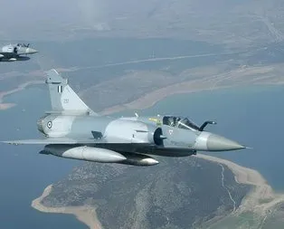 Yunan Hava Kuvvetleri’ne ait savaş uçağı düştü