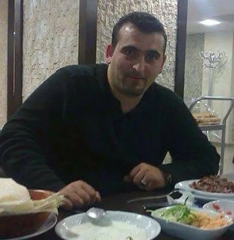 yer-erzurum-olum-cirit-atiyor-at-ustunde-kalp-krizi-geciren-adem-geyikin-son-anlari-1745395323026.jpeg At üstünde kalp krizi geçiren Adem Geyik yaşamını yitirdi (İHA)