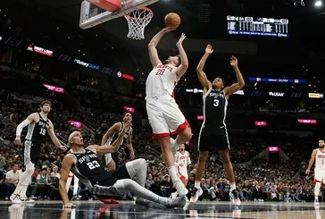 Cedi Osman Alperen Şengün’ü uzatmada üzdü