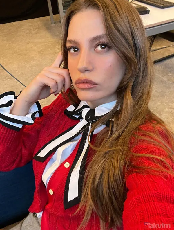 Malumun ilamı! Serenay Sarıkaya'dan sevgili olduğu iddia edilen Mert Demir'e flaş yorum "Çilli bom" Fotoğrafa dayanamayan Serenay... - 24