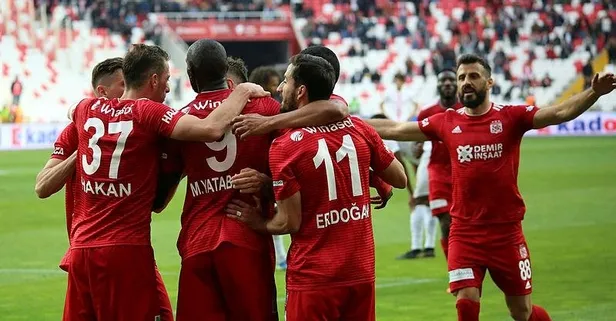 Sivas Antalya’yı eli boş gönderdi (Yurttan ve dünyadan spor haberleri)