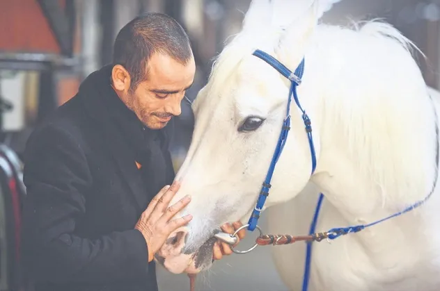 Türkiye'nin en iyi jokeyleri arasında olan Selim Kaya'dan dön çağrılarına cevap: Kamçı kaldırılırsa tekrar yarışırım