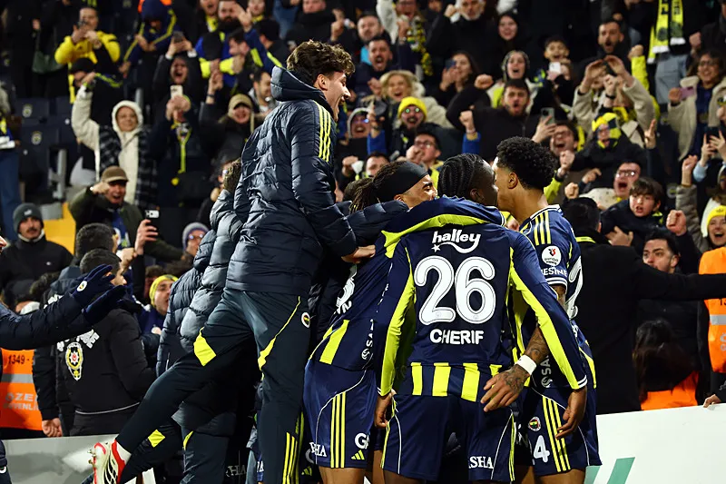 Tedesco'dan mecburi rotasyon! İşte muhtemel 11 - 9