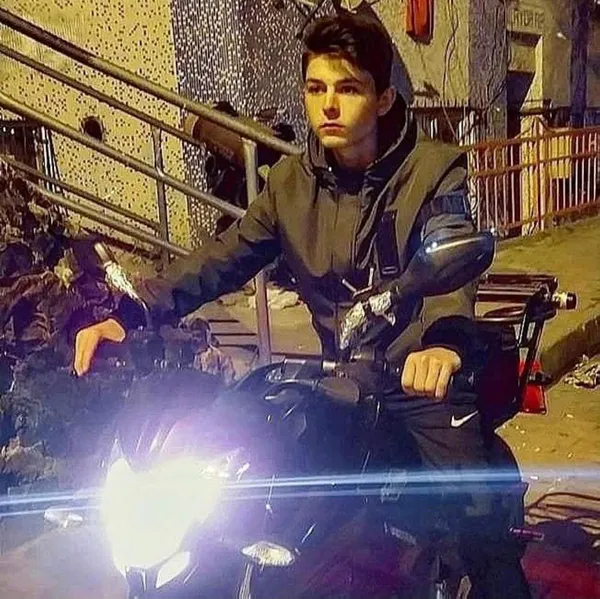 istanbulda-20-gundur-aranan-17-yasindaki-fatih-savasin-cansiz-bedeni-sislide-insaat-boslugunda-bulundu-1646388038463.jpg İstanbul'da 20 gündür aranan 17 yaşındaki Fatih Savaş'ın cansız bedeni Şişli'de inşaat boşluğunda bulundu-3