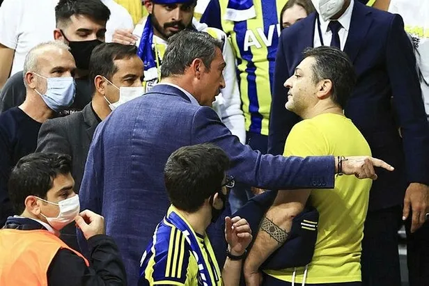 ali-koc-istikrarini-koruyor-pereira-153-gununu-dolduruyor-1638488086679.jpeg Ali Koç istikrarını koruyor! Pereira 153 gününü dolduruyor-4