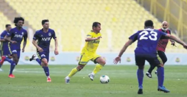 Kanarya lige ısınıyor