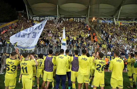 fenerbahcede-ismail-kartal-hem-skor-hem-oyun-olarak-jesusu-solladi-jesuslu-kanarya-mac-basina-12-gol-yerken-bu-1696890650705.jpeg Fenerbahçe'de İsmail Kartal hem skor hem oyun olarak Jesus'u solladı! Jesuslu Kanarya, maç başına 1.2 gol yerken bu rakam İsmail hoca ile 0.4’e düştü-6