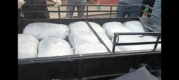 Son dakika: Adana'da uyuşturucu gizlemede akılalmaz yöntem: Sepetli motosiklete zulalanmış 77 kilo esrarı Marco buldu-3