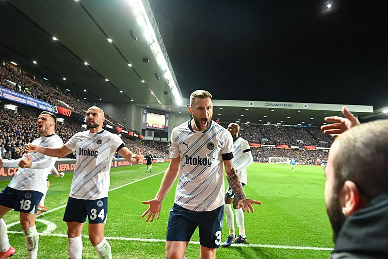 Fenerbahçe'nin yıldızı için 40 milyon euro! Dev takımlar sıraya girdi - 13