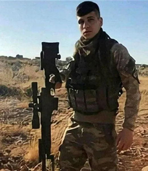 baskan-erdogandan-sehit-haydar-senelin-ailesine-bassagligi-mesaji-1652979033293.jpeg Başkan Erdoğan'dan şehit Haydar Şenel'in ailesine başsağlığı mesajı-1