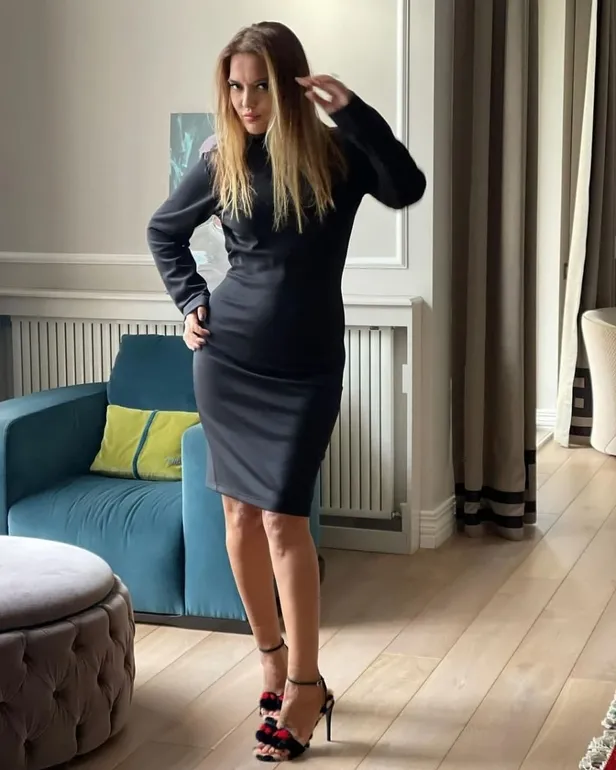 demet-akalin-hamile-mi-hiraya-kardes-mi-geliyor-cinsiyeti-bile-belli-oldu-iddiasi-1636662704766.jpg Hira'ya kardeş mi geliyor? Demet Akalın hamile mi? Cinsiyeti bile belli oldu iddiası!-2