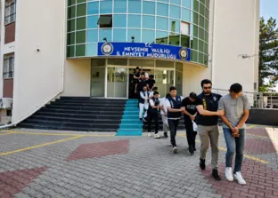 Nevşehir merkezli 19 ilde siber dolandırıcılık operasyonu
