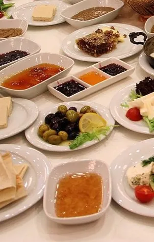 Kovid-19'da karşı kahvaltı! İşte beslenmede yapılan hatalar ve doğruları...