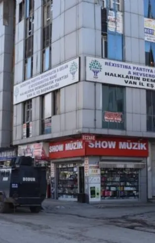 PKK'lı terörist itirafçı oldu! HDP il binasında dağa götürülecek gençler için yatakhane kurulmuş