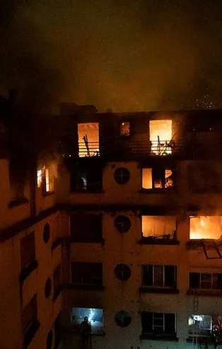 Paris'te yangın paniği! Ölü ve yaralılar var