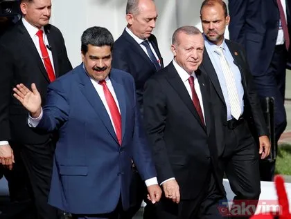 Venezuelalı askerlerden Başkan Erdoğan’a jest
