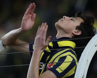 Fenerbahçe maçında saha okunmuş pirinç atan çocuk olay yarattı