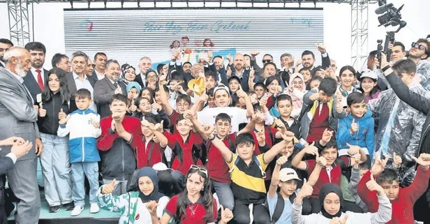 TÜGVA Yüksek İstişare Kurulu Üyesi Necmettin Bilal Erdoğan: Hedef 300 bin ortaokul öğrencisini yaz okullarında ağırlamak