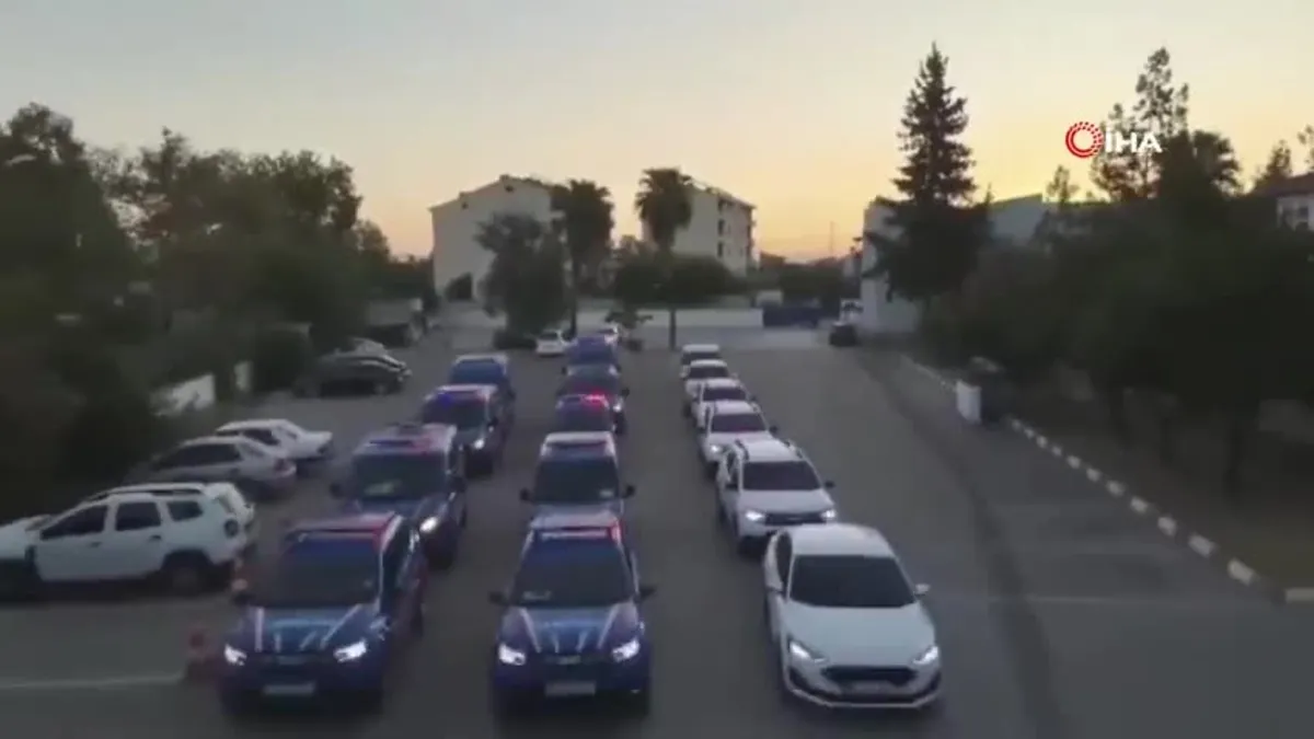 Adana merkezli 4 ilde düzenlenen çete operasyonlarında 15 şüpheli yakalandı