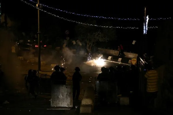 Katil İsrail polisinden alçak saldırı-2